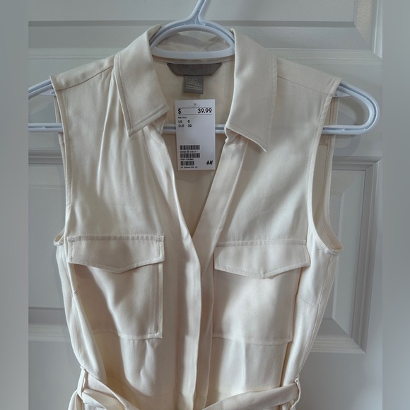 H&M Women’s Cream Sleeveless Knee Length Button Utility Dress Size 0 - Picture 3 of 9